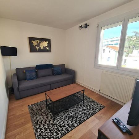 T2 Renove Avec Parking Gratuit Sur Place Apartment Valence  Bagian luar foto
