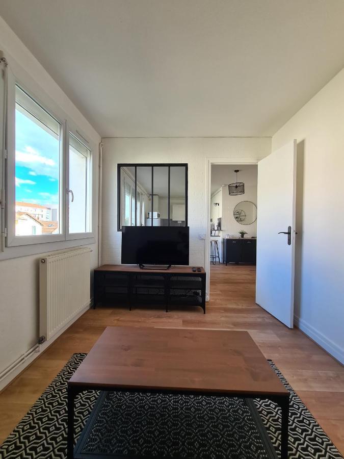 T2 Renove Avec Parking Gratuit Sur Place Apartment Valence  Bagian luar foto